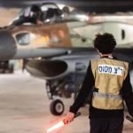 آیا اسرائیل بدون حمایت آمریکا، به ایران حمله خواهد کرد؟ / منبع ارشد دیپلماتیک اسرائیلی: این یک خودکشی خواهد بود / منبع امنیتی: با این اخبار فقط به ایرانی‌ها می‌فهمانید که آمریکایی‌ها واقعاً قصد ندارند به آنها حمله کنند، و این، موضع تهران را در مذاکرات تقویت می‌کند