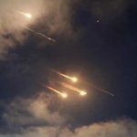 آغاز موج جدید حملات موشکی ایران علیه اسرائیل/ رادیو ارتش اسرائیل:  شلیک ۵۰ موشک از ایران به سمت تل‌آویو/ کانال ۱۲ اسرائیل: ایرانی‌ها تصمیم گرفته‌اند واکنش خود به تل‌آویو را تشدید کنند/ المیادین: وقوع آتش‌سوزی در جنوب بلندی‌های جولان/ الحدث: تاکنون ۱۲ اسرائیلی کشته و ۵۰۰ نفر زخمی شدند