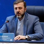 غریب‌آبادی: حمله به ایران جنایت آشکار و آزمونی تاریخی برای شورای امنیت است / رژیم صهیونیستی تاکنون بیش از ۳۰۰۰ عملیات تروریستی انجام داده / این رژیم با ادعای واهی درباره بمب اتمی ایران، افکار عمومی و دولت آمریکا را فریب داده؛ سؤال اینجاست که این بمب اتمی ادعایی کجاست؟