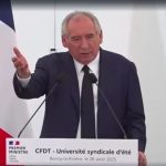 نخست‌وزیر فرانسه با سپردن تصمیم‌گیری درباره کسری بودجه این کشور به پارلمان، دولت را در معرض سقوط قرار داد
